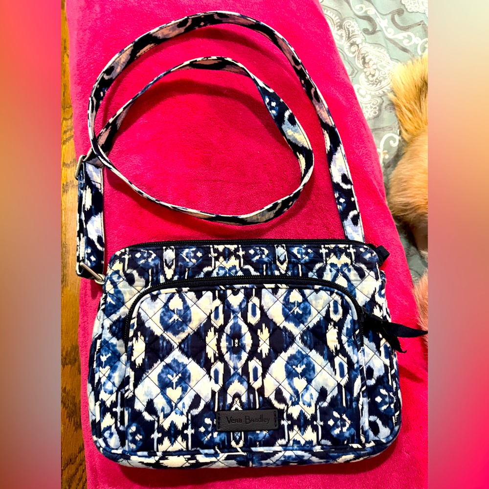 VERA BRADLEY Blue Design Purse